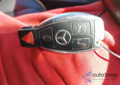 2010 Mercedes-Benz C 300 Luxury 4Matic/Sport 4Matic from USA, damaged, VIN WDDGF8BBXAR105044